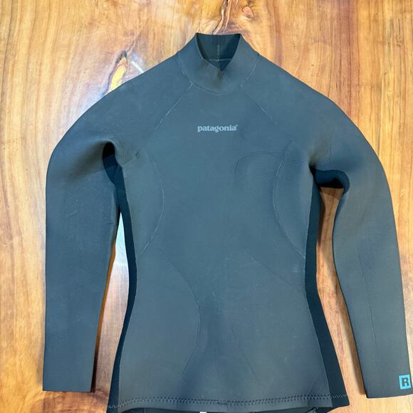 Patagonia R1 Women's Shirt 8 Wetsuit Swim Surf S3-24 - Picture 2 of 4